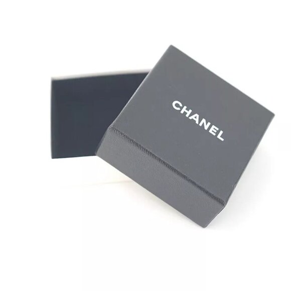 CHANEL CC Logos Rhinestone Pearl Drop Stud Earrings Silver Tone A13P Auth - Picture 6 of 6